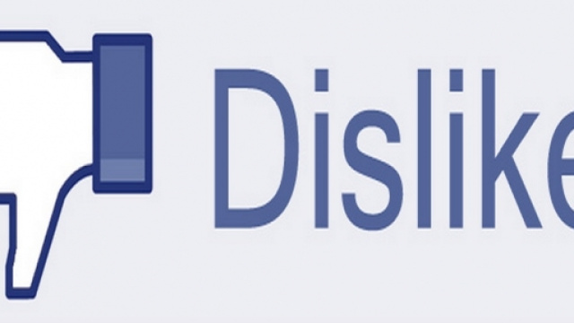 L'ipotetico tasto 'dislike' pensato per Facebook