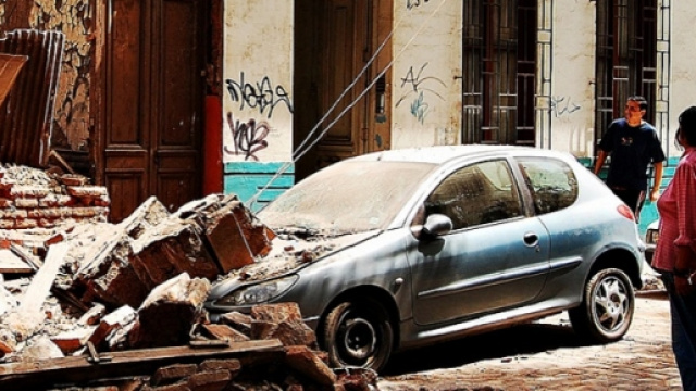 Una strada cilena dopo il terremoto nel 2010