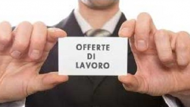 Lavoro, tirocini retribuiti: requisiti e scadenza