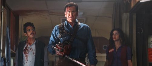 Ray Santiago, Bruce Campbell and Dana DeLorenzo