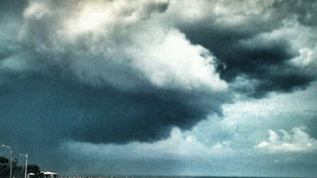 Un'immagine del maltempo sul Salento.