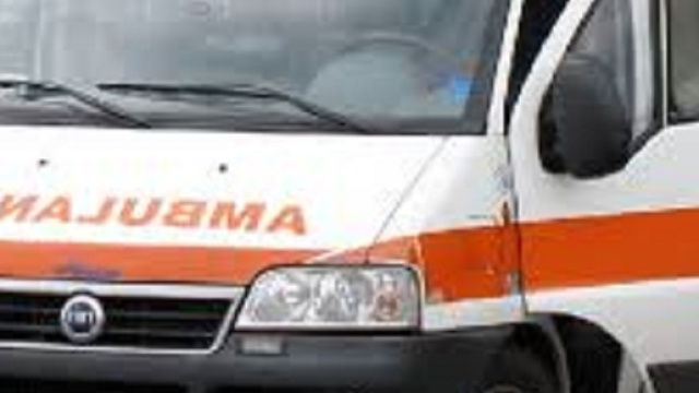 Incidente stradale a Cosenza, muore ragazzo,