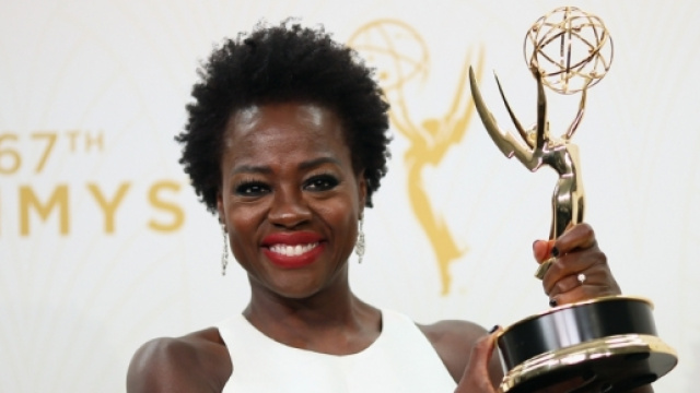 l'attrice Viola Davis dopo la premiazione.