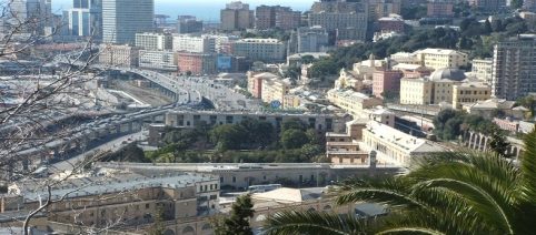 Genova: massacrato sull'autobus da 5 ragazzi perché creduto omosessuale, tre arresti