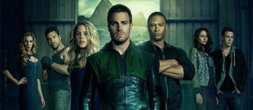 Oliver, John Diggle y Felicity listos para volver.