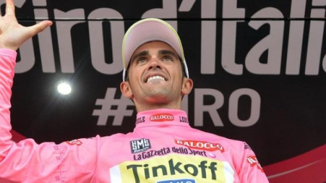 Contador sul podio del Giro d'Italia