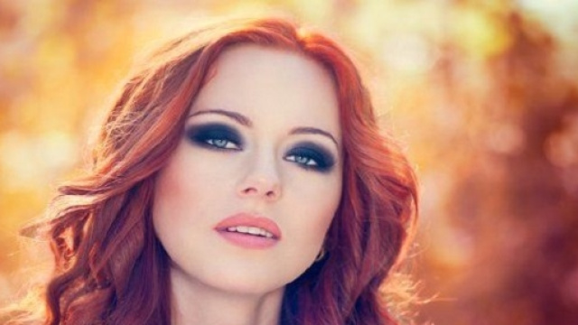 Trend 2016: i capelli rossi e lunghi sono cool