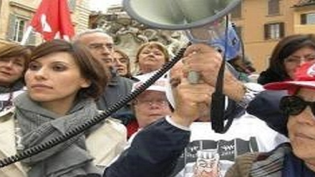 Una manifestazione dei Quota96 in corteo