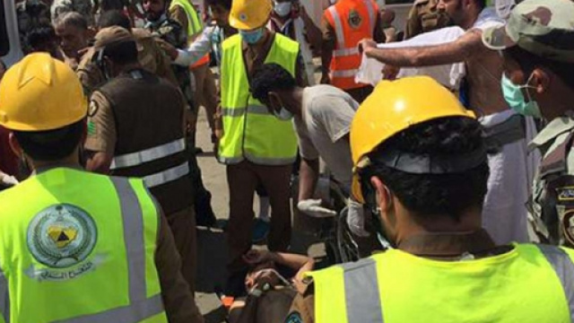 i soccorsi all'opera dopo lo "stampede".