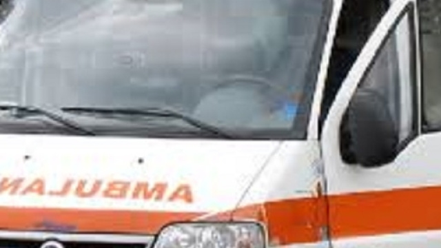 Incidente stradale: un morto sulla ss 106.