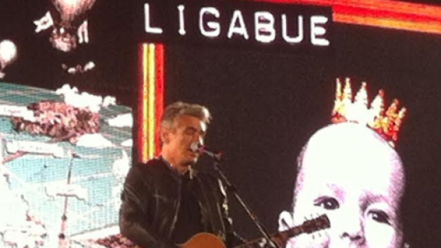 Ligabue durante concerto Campovolo