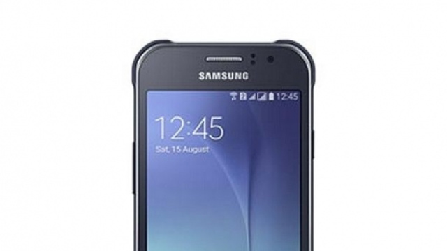 Nuovo smartphone Samsung Galaxy J1 Ace