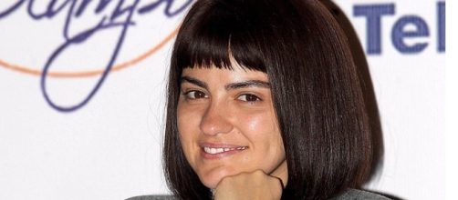 Atriz muda de visual/ Divulga&ccedil;&atilde;o