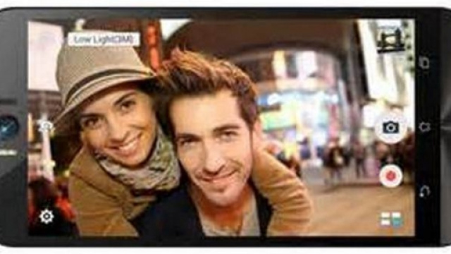 Asus ZenFone Selfie per autoscatti super