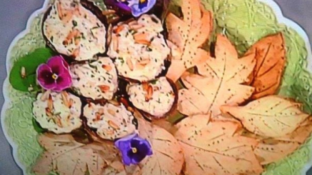 Funghi ripieni di ricotta con foglie di bris&egrave;