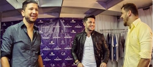 Cristiano Ara&uacute;jo e a dupla Cleber e Cauan