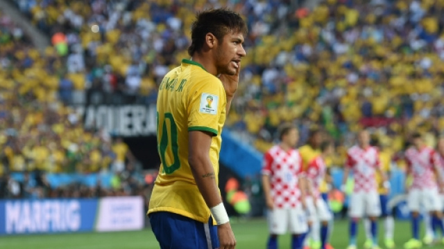 Neymar, uomo copertina dell'edizione 2016 di PES