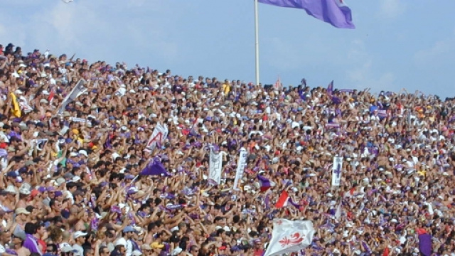tifosi della Fiorentina allo stadio