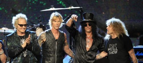 Adler cree que Duff y Slash niegan su recuperaci&oacute;n