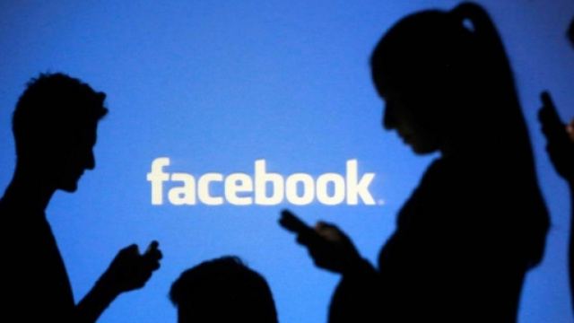 Facebook non sar&agrave; a pagamento per tutti