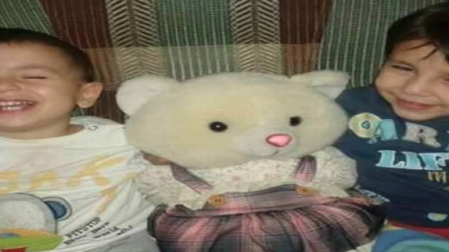 Aylan e Galip in una foto su Twitter