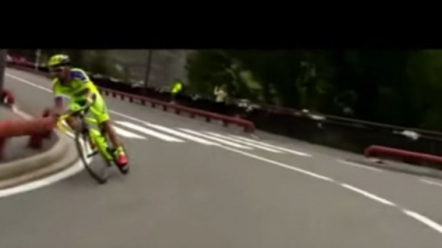 Sergio Paulinho un attimo prima del contatto