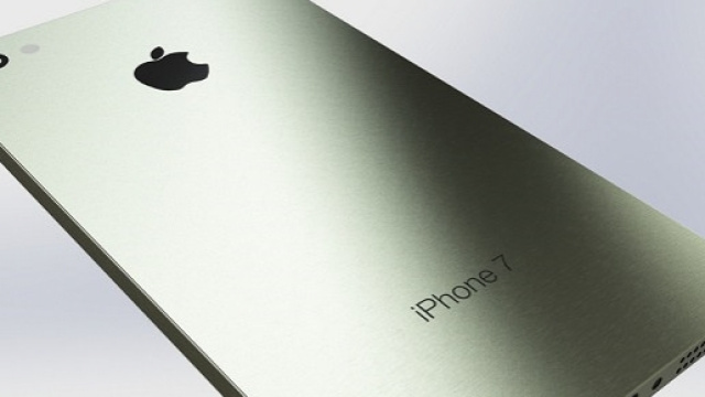 Uscita iPhone 7 o 6S, prezzo e novit&agrave;