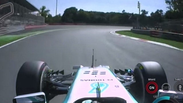 Nico Rosberg sul circuito di Monza nel 2014