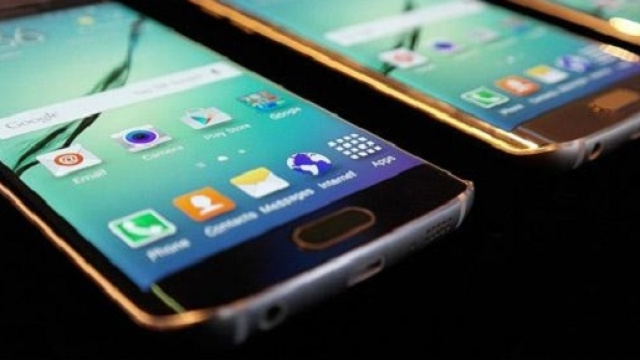 Offerte MediaWorld e Unieuro per smartphone.