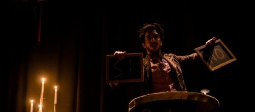 El oscuro mago en potencial acci&oacute;n