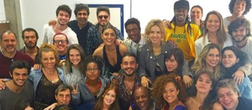 Elenco da novela. Foto: Reprodu&ccedil;&atilde;o Instagram.