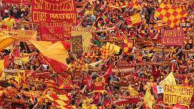 Il Lecce deve affrontare la Juve Stabia.