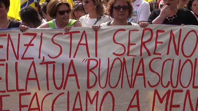 Corteo di docenti in agitazione sindacale