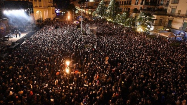Piazza Amendola durante il concerto de "Il Volo"