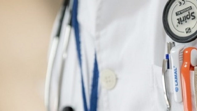 Concorsi pubblici per medici a inizio 2016