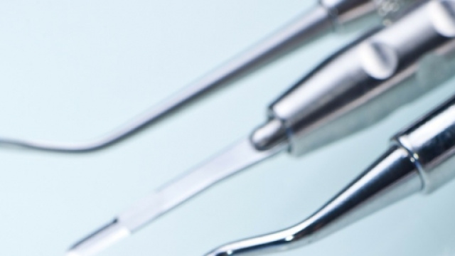 Polemiche per il lifting dell'attrice Simona Izzo