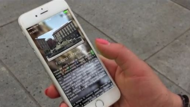 Uno smartphone che usa LifCity