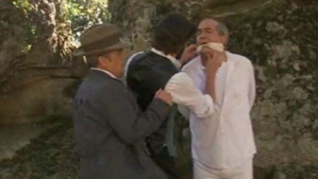 Il Segreto, Don Anselmo sequestrato