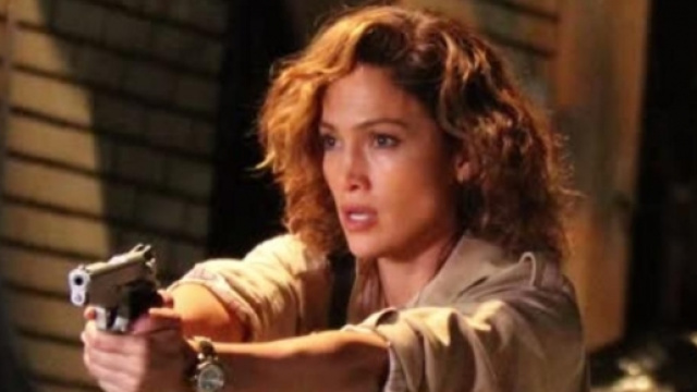 Jennifer Lopez protagonista di Shades of Blue