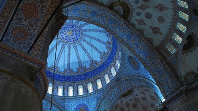 L'interno della Moschea blu di Istanbul.