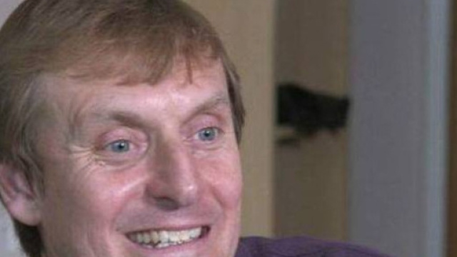 Simon Watson padre di 800 figli