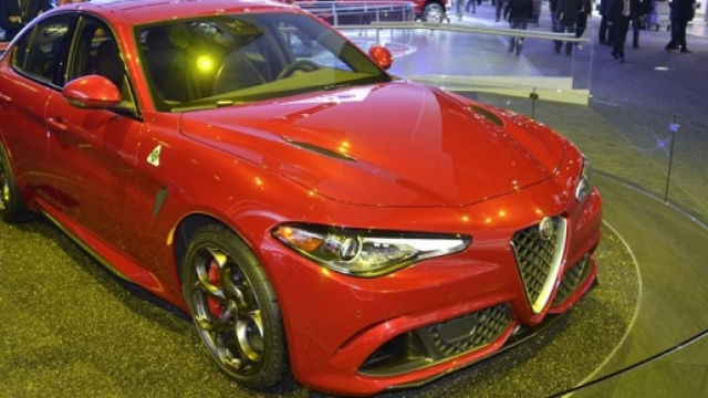 Alfa Romeo Giulia in esposizione a Detroit.