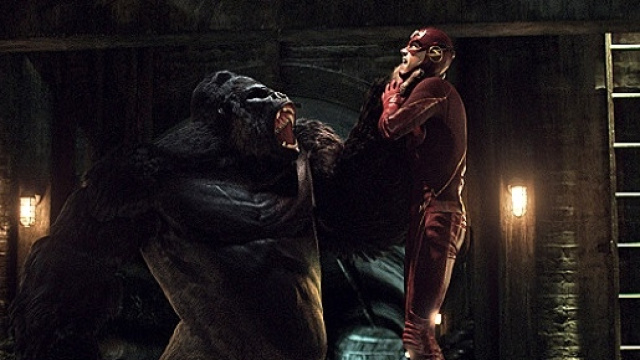 Grodd ed il Velocista Scarlatto in The Flash 2