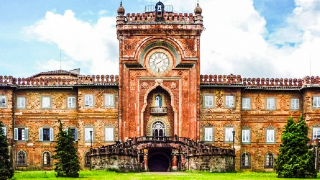 "Castello di Sammezzano01" di Paebi. Opera propria