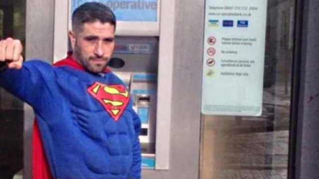 Antonio Cortes, esperto di thai boxing