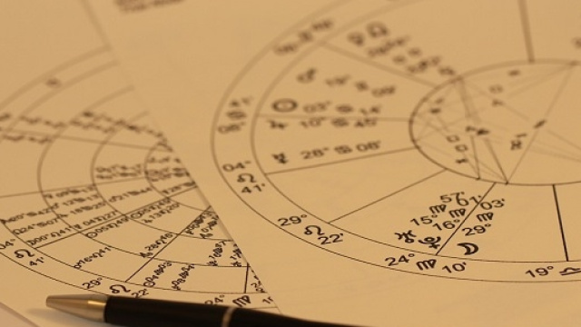 Oroscopo 15-21 Gennaio: come andr&agrave; l'amore?