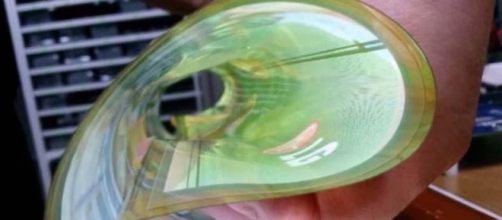 Tela de TV flex&iacute;vel LG apresentada na CES