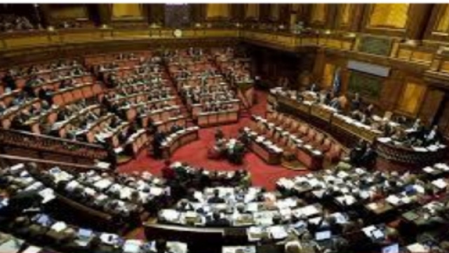 Riforma delle pensioni, Renzi parler&agrave; alle Camere