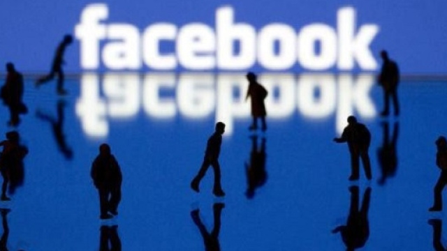 facebook continua a stupire i suoi estimatori