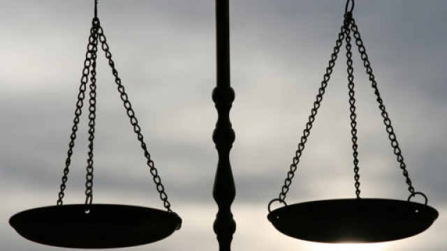 Immagine della bilancia della giustizia